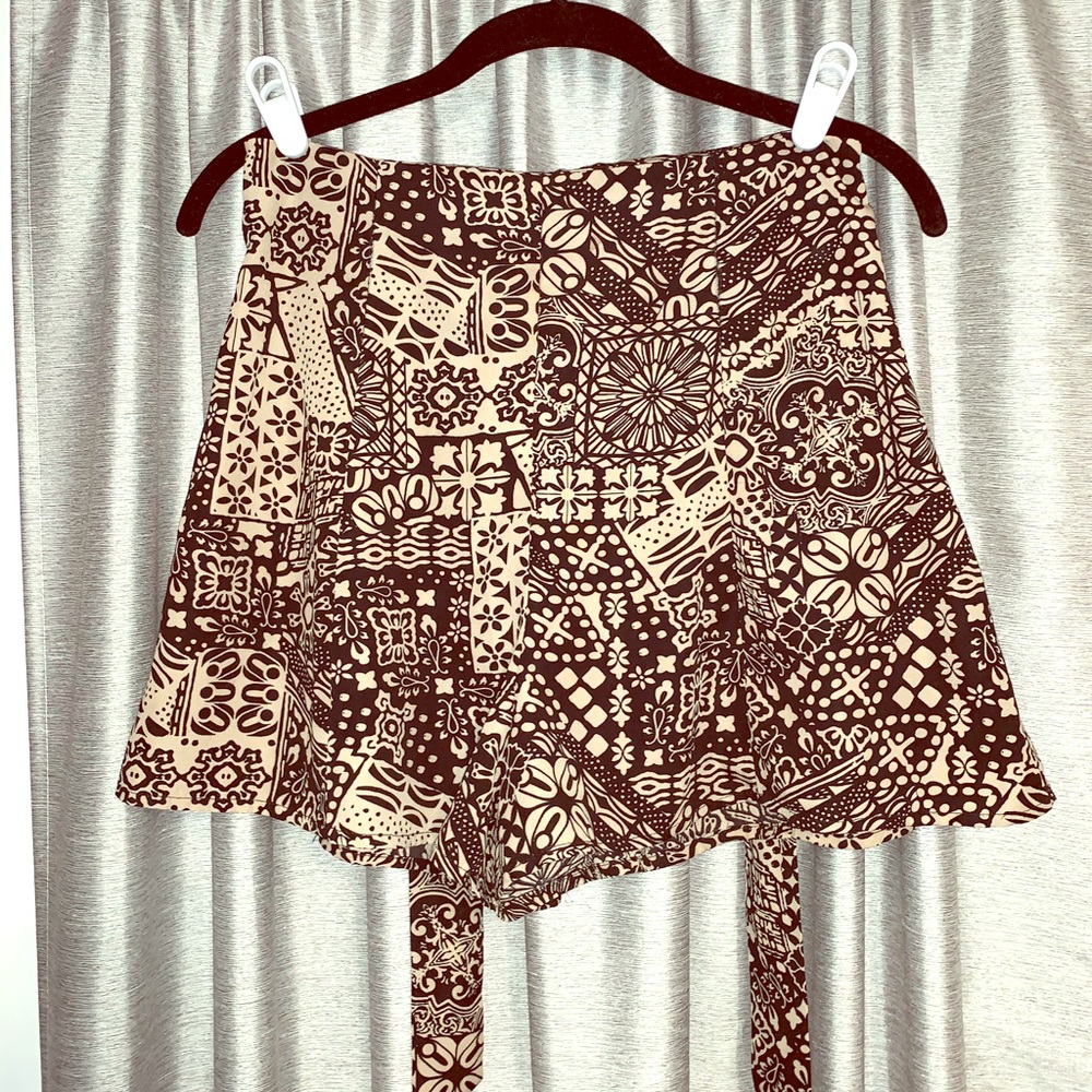 High wasted flowy shorts